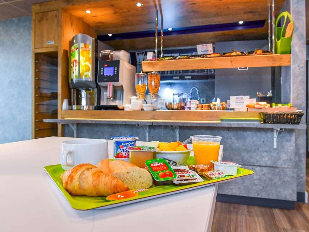 Ibis Budget Saint Lo Bagian luar foto